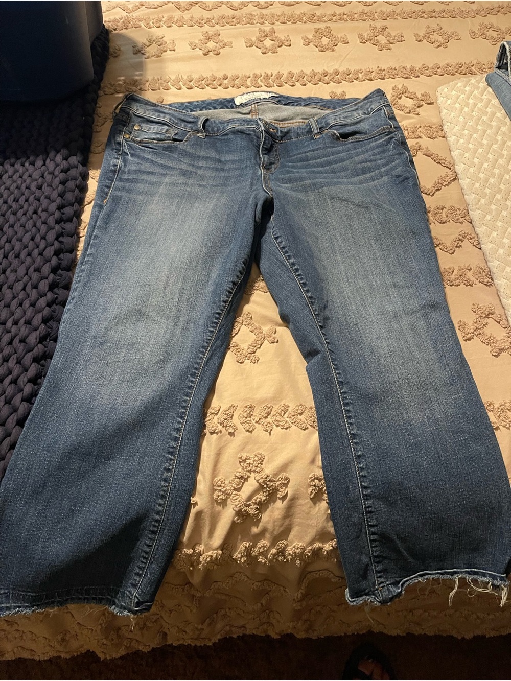 torrid Medium Blue Cropped Straight Jeans